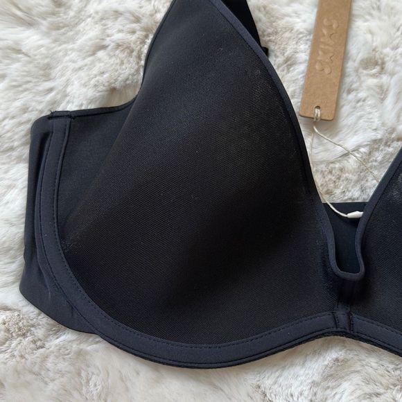 SKIMS Weightless Scoop Bra Onyx Size 36D - Picture 3 of 8